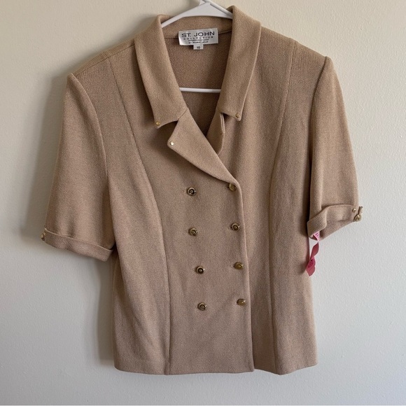 St. John Jacket Women's Size 10 Tan Knit Short Sleeve Double Breasted Classic - Picture 1 of 3